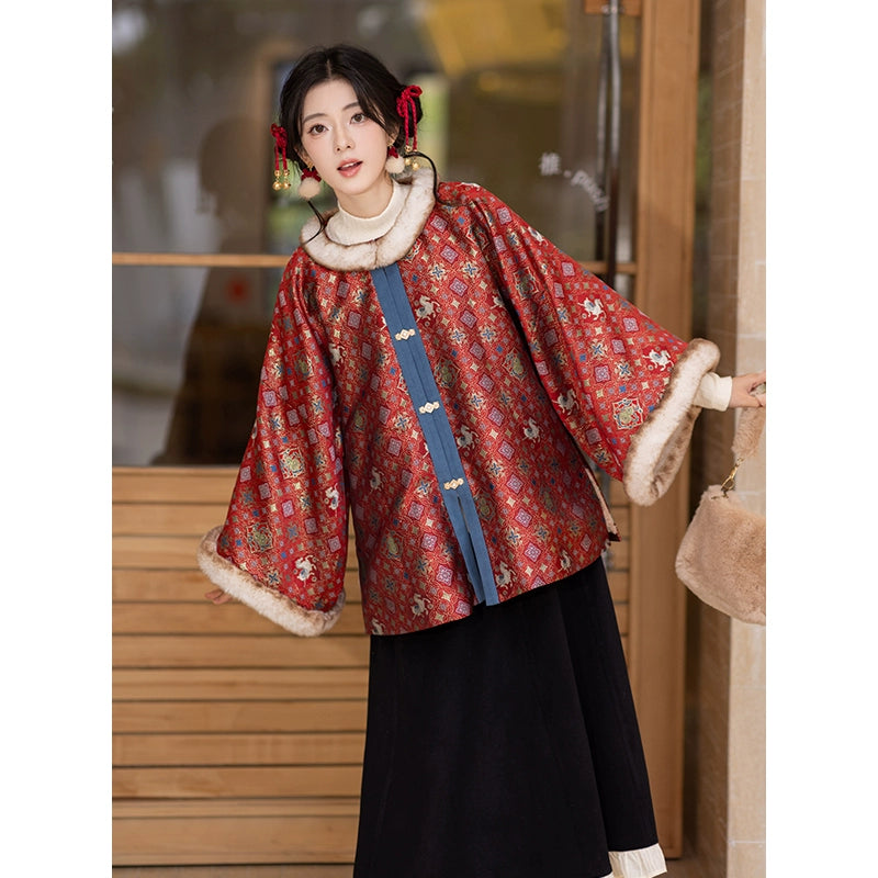 Chi Xia [Xiaocai Ma] New Year's Ming-made velvet Zhaojun jacket three colors