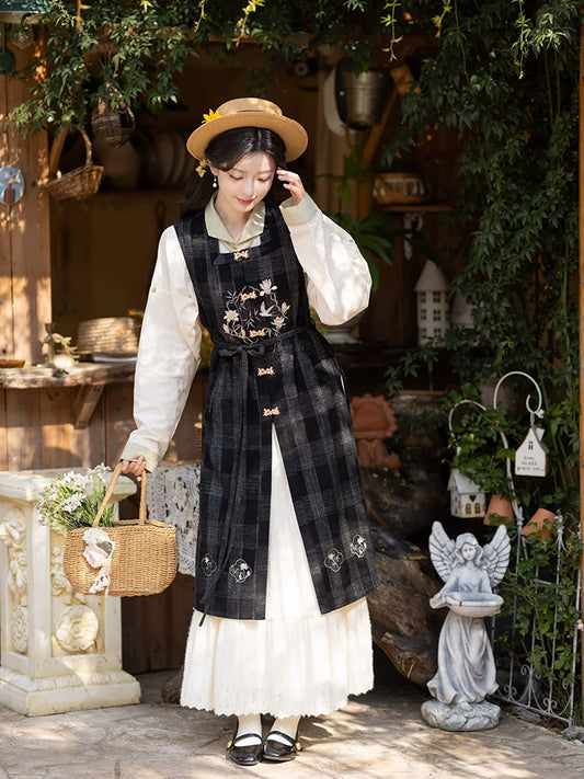 Chi Xia [Bamboo Shadow Brushing Window] Ming Square Neck Lapel ming HanFuDreams