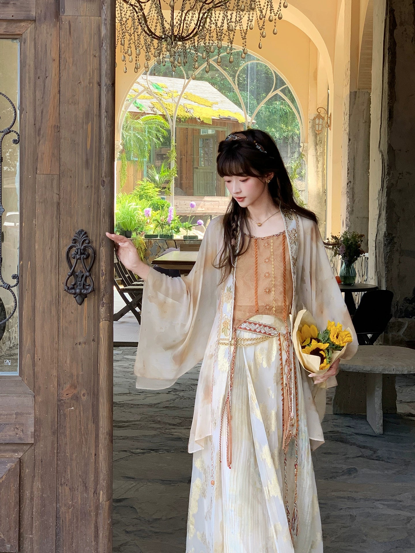 More than thirteen [flowing golden strands] cardigan suspender skirt ethnic style suit modern HanFuDreams