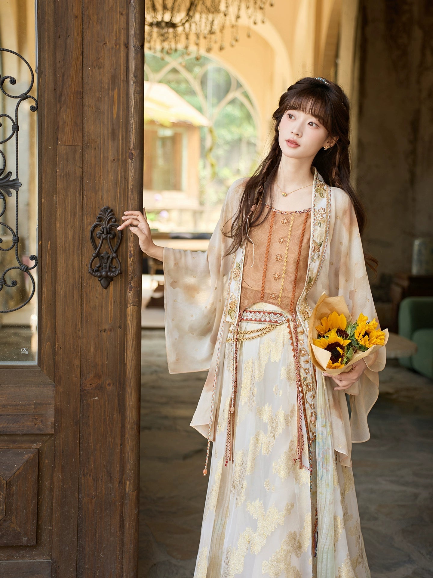 More than thirteen [flowing golden strands] cardigan suspender skirt ethnic style suit modern HanFuDreams