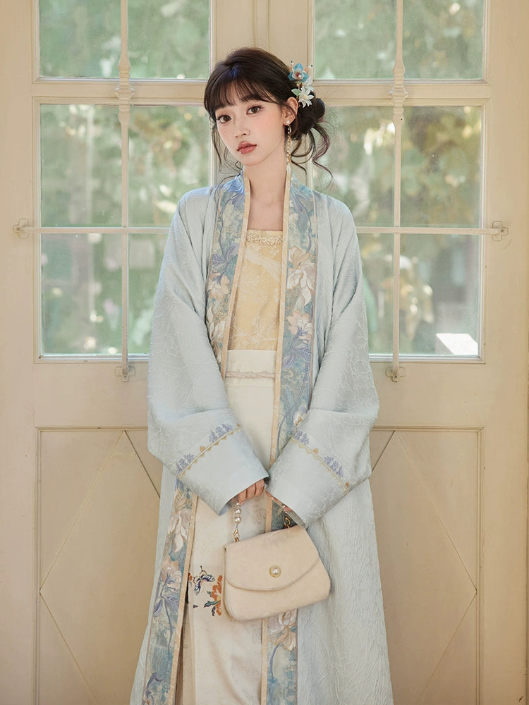 More than Thirteen [He Ye Wuyue] Embroidered Zi suspender horse dress Hanfu han HanFuDreams