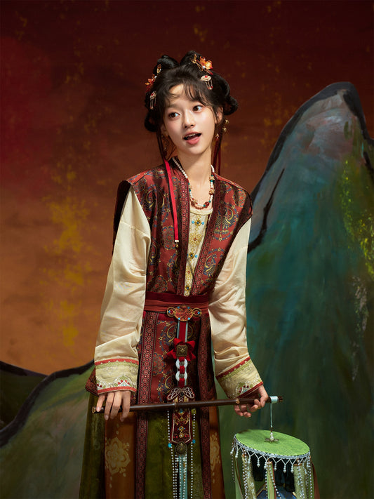 More than thirteen [Suzaku returning to the south] restored half-arm broken skirt Tang-made tang HanFuDreams