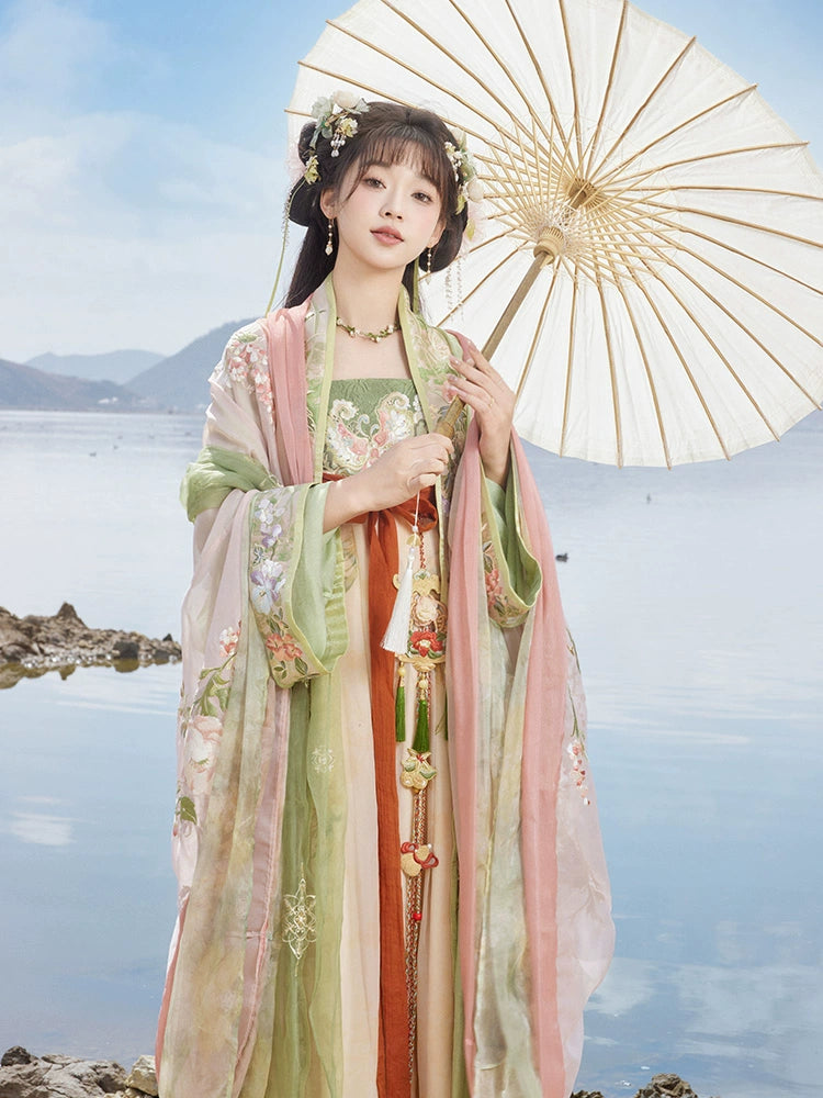 More than thirteen [close to midsummer] Heavy industry embroidered chest-length skirt Hanfu han HanFuDreams