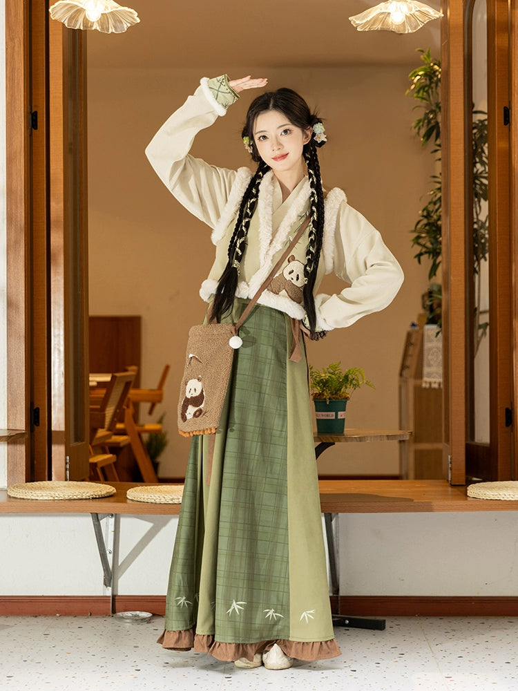 Tang Dynasty short shirt and cross skirt Hanfu