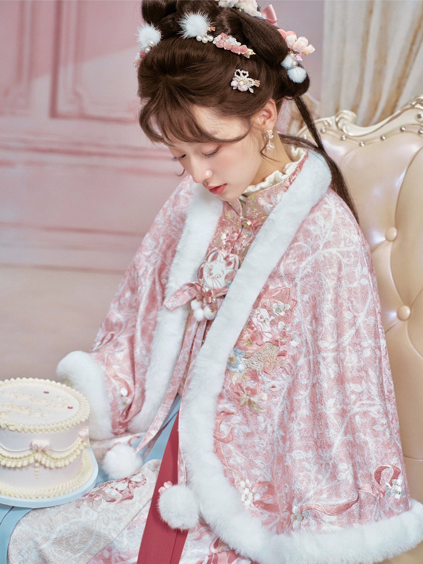 More than thirteen [cat letters] plush cloak suspender skirt Hanfu han HanFuDreams