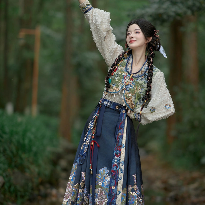 More Than Thirteen [Snake Marsh Ghost City] horse dress ming HanFuDreams four-piece set S