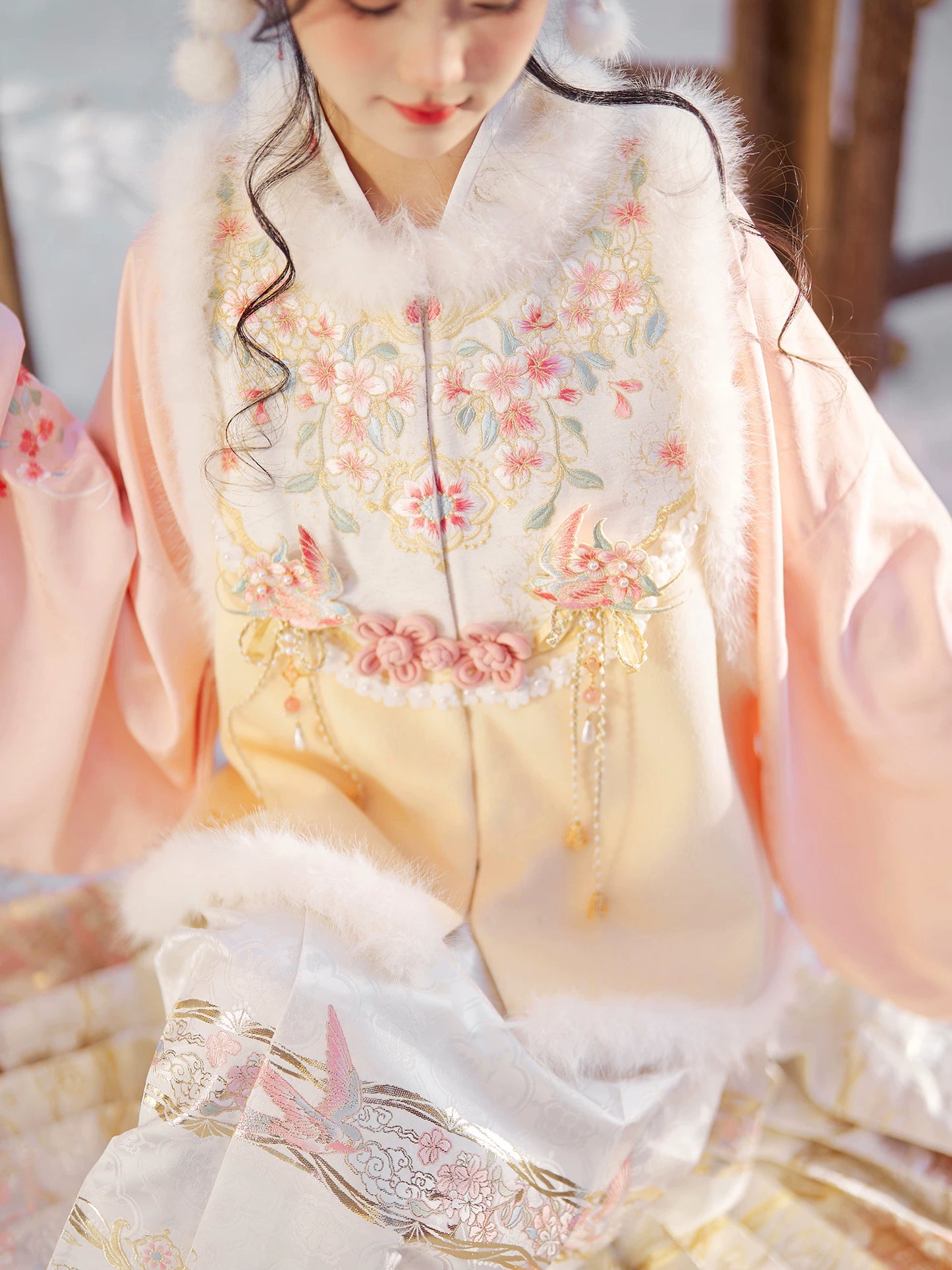 Flower Fairy Story [Yan Yunting] Fleece Cream Yellow Bijia Horse Skirt Set Ming ming HanFuDreams