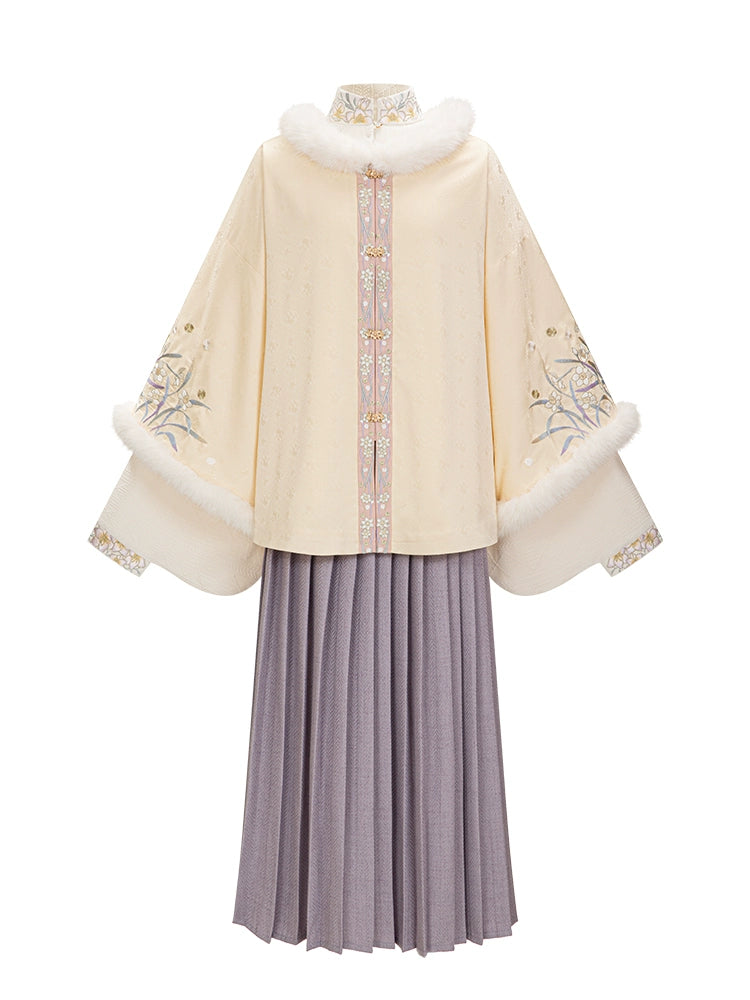 Chi Xia [Qingyuan] Ming Zhaojun jacket pipa sleeve short jacket pleated skirt