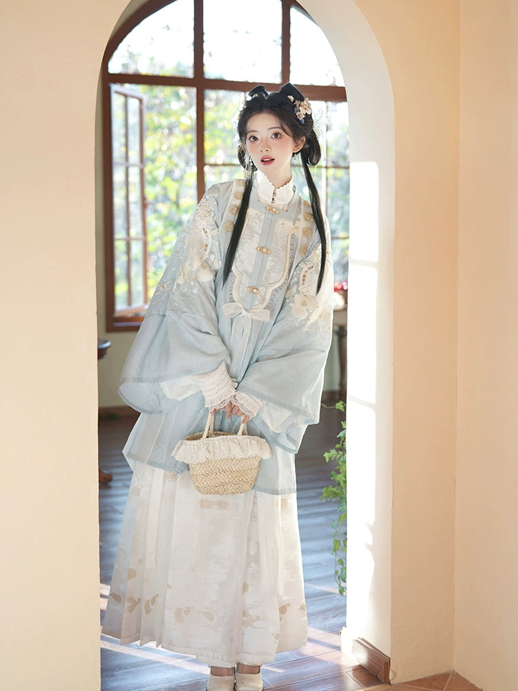 More than thirteen [thin jade cutting cream] square collar cardigan horse face skirt Ming Hanfu ming HanFuDreams
