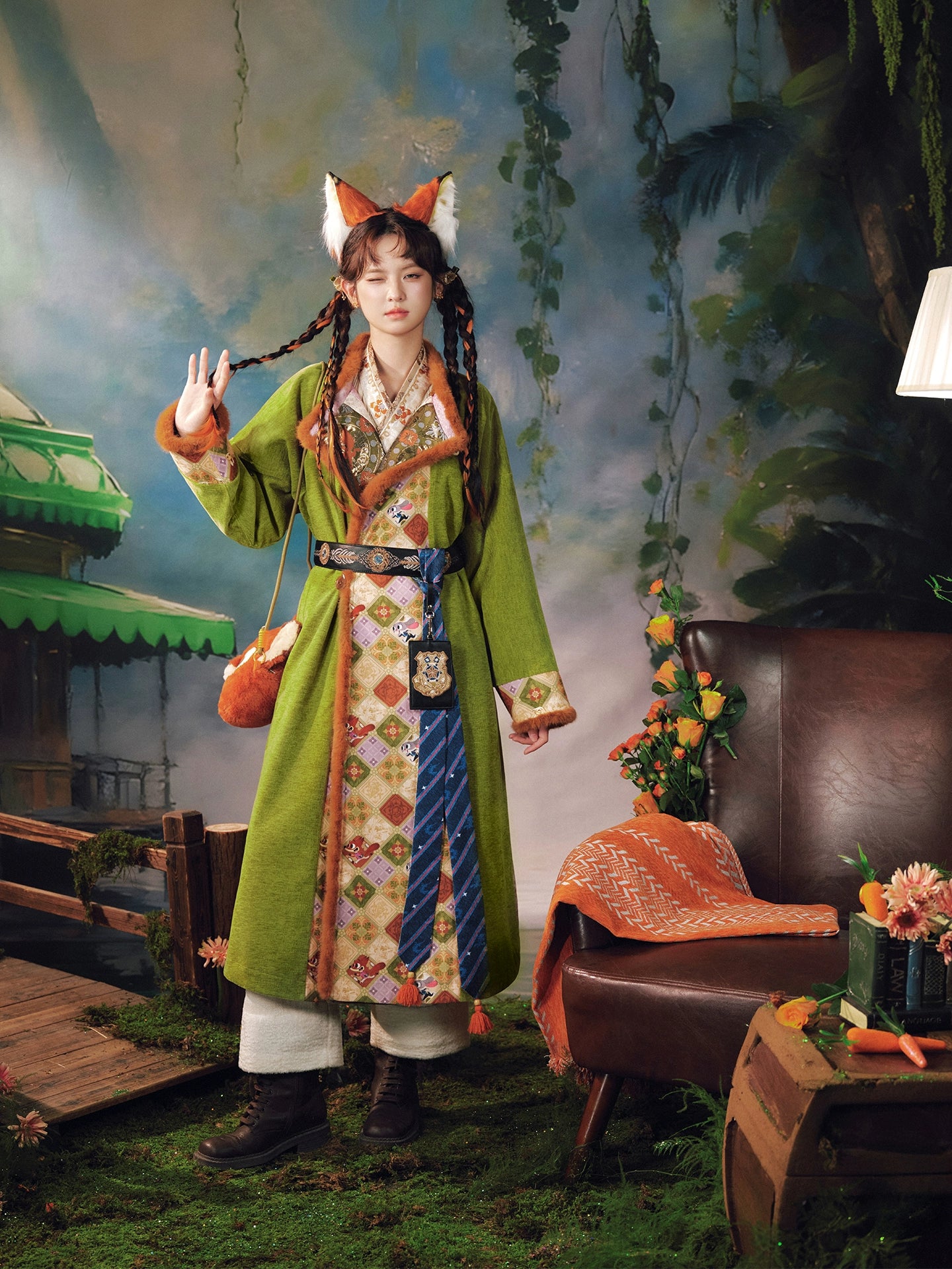 More than thirteen [Disney-double-sided fox shadow] crew neck robe jacket