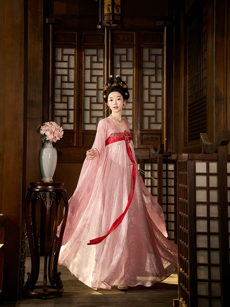 More than thirteen [folding plum return - joint name of Ziyegui] embroidered dress tang HanFuDreams