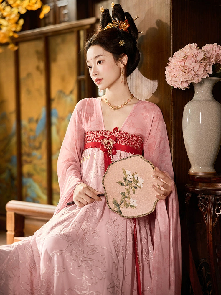 More than thirteen [folding plum return - joint name of Ziyegui] embroidered dress tang HanFuDreams