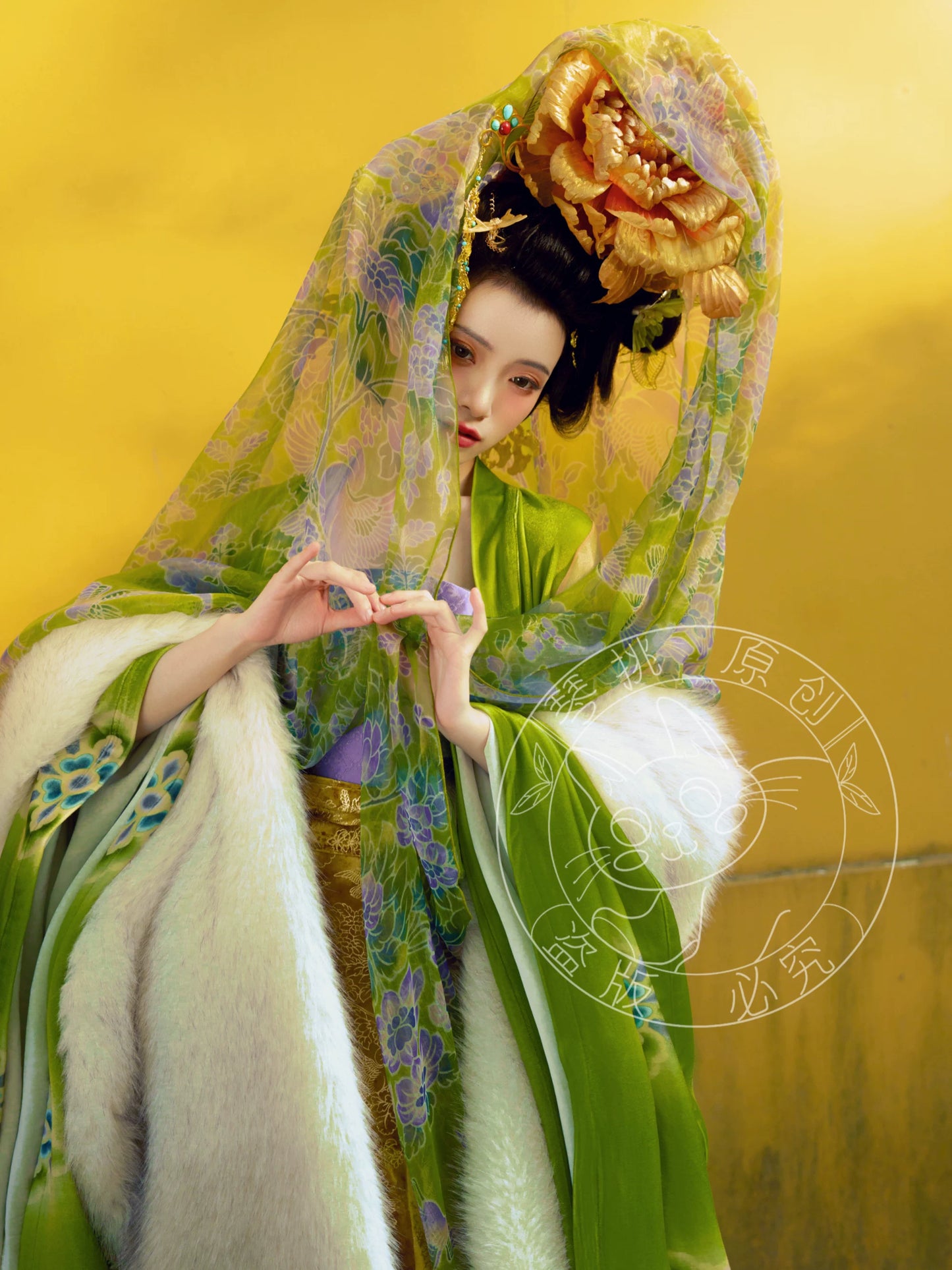 Qin Pick [Phoenix Terrace] Velvet bronzing hairpin flower lady picture HanFuDreams