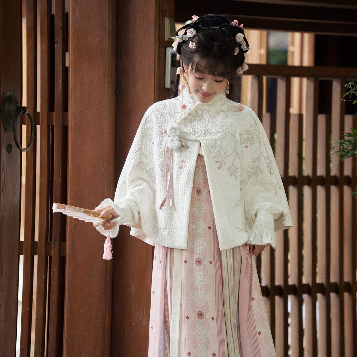 More than thirteen [snow dogwood] chenille cloak imitation hemp print dress modern HanFuDreams two-piece set S