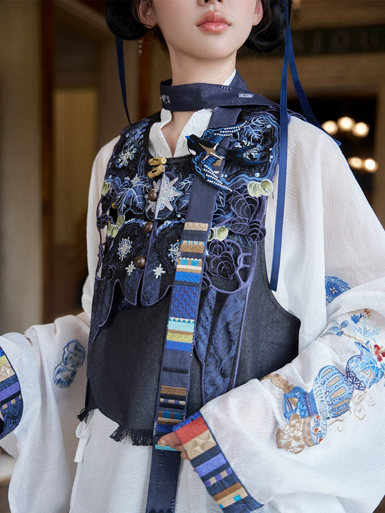 More than thirteen [Wenxing Changming] horse dress cloud shoulder Hanfu graduation uniform ming HanFuDreams