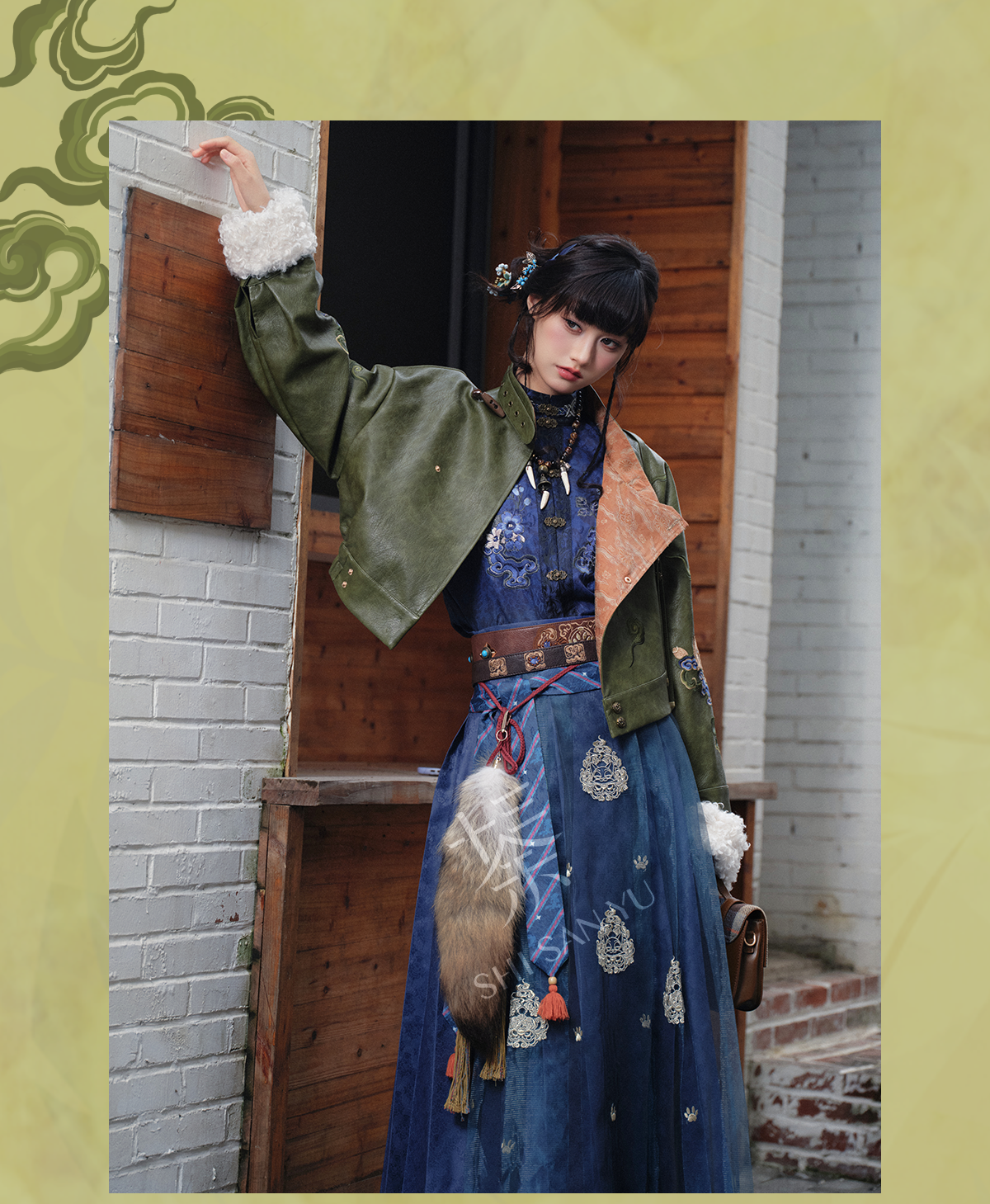 More than thirteen [Nick-Foxtrot Qingyun] leather round neck jacket Hanfu