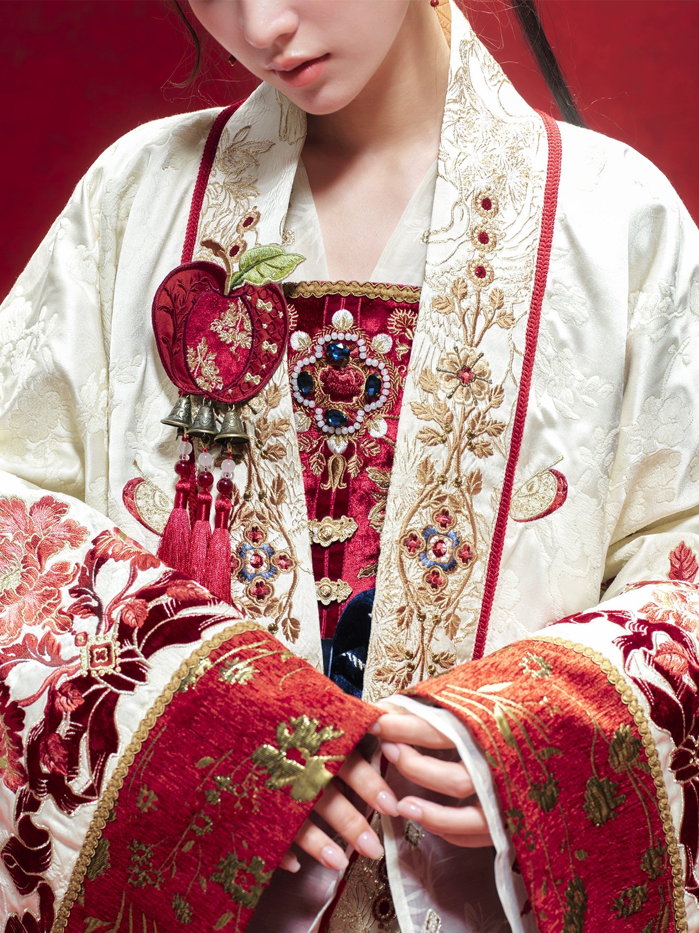 More than thirteen [Banquet of Red Apples] Famen Temple suspender skirt Hanfu han HanFuDreams