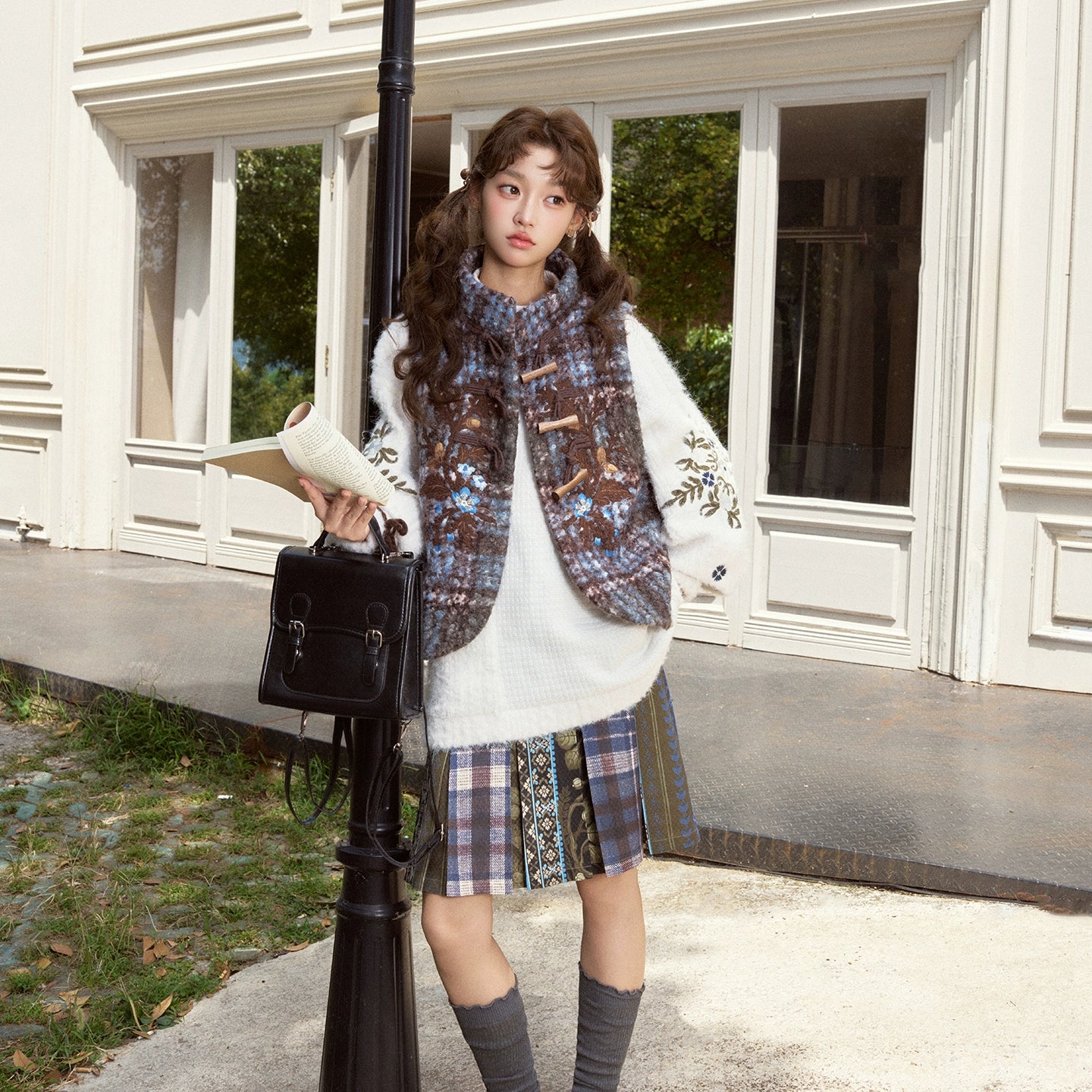 More than thirteen [moss spirit] vest embroidered sweater short skirt Mori plush set modern HanFuDreams three-piece set S