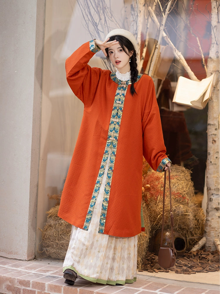 Chi Xia [Red Jade] Ming-made Wanli placket long jacket horse dress