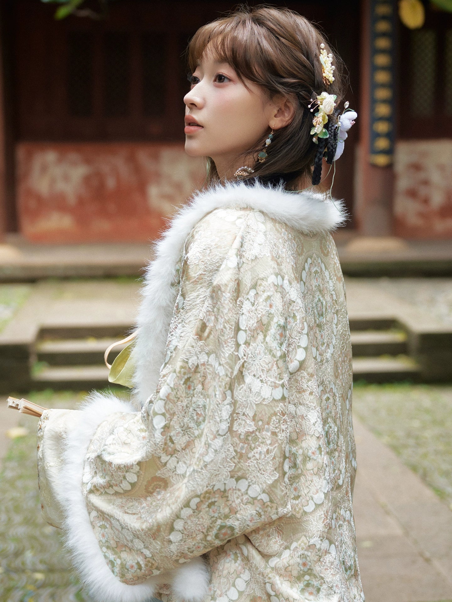 More than thirteen [streams and raccoons] in a jacket and chest-length skirt Tang-made Hanfu tang HanFuDreams