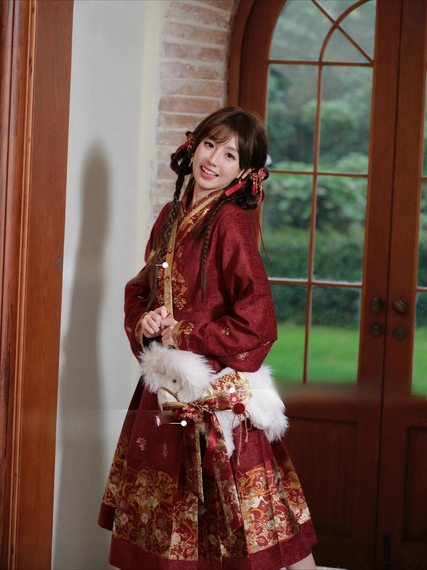 More than thirteen [White Horse Jiayu] Year of the Horse plush embroidered pony messenger bag